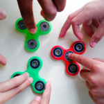 FRIKI OFERTAS - Comprar Fidget Spinner barato en internet ߷ 2025
